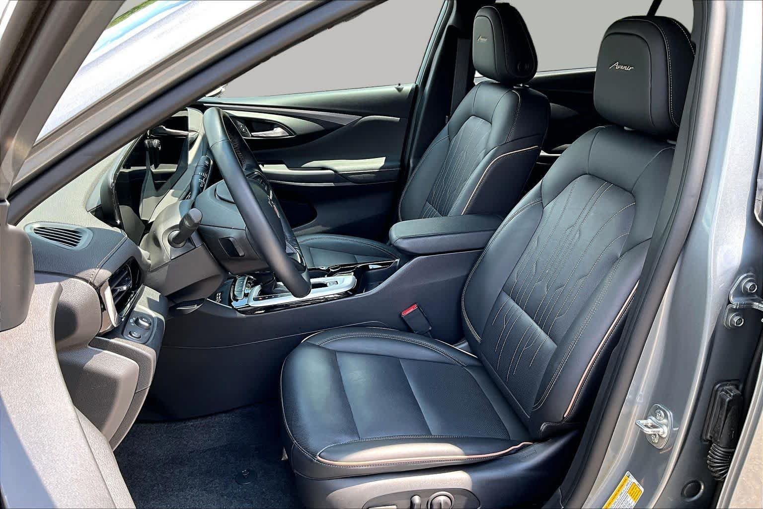 Used 2025 Moonstone Gray Metallic Buick Avenir image 7