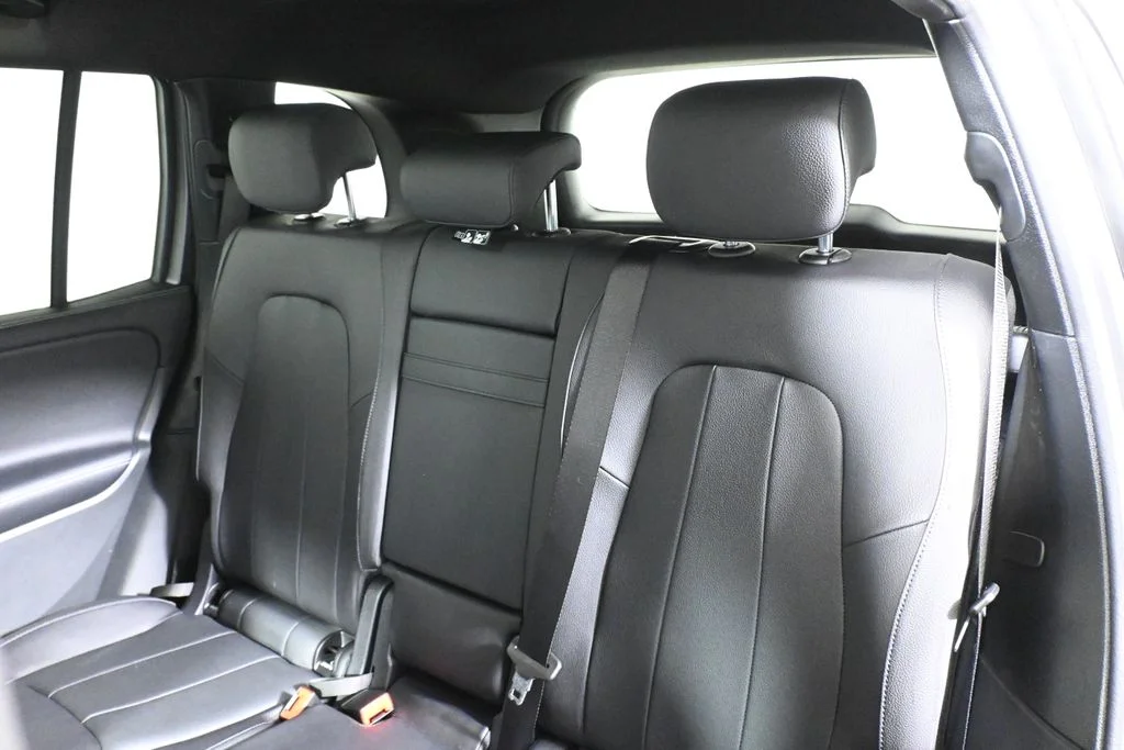 Used 2026 Gray Mercedes-Benz GLB 250 image 6