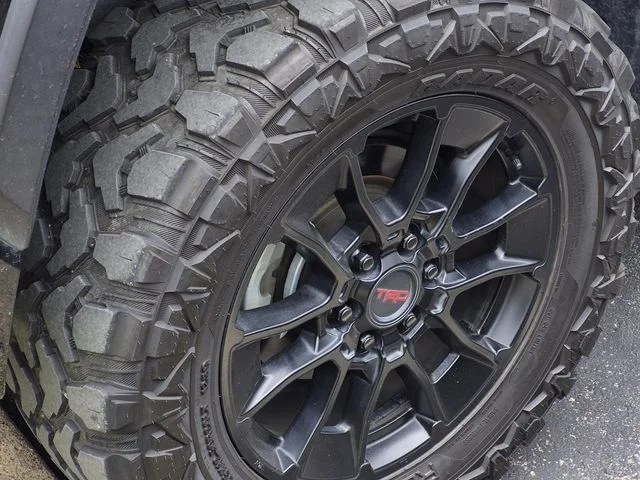 Used 2022 Midnight Black Metallic Toyota SR5 image 4