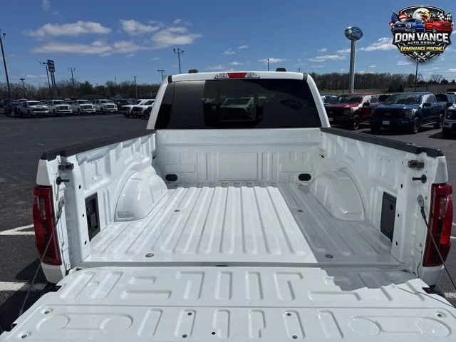 New 2025 Oxford White Ford XLT image 37