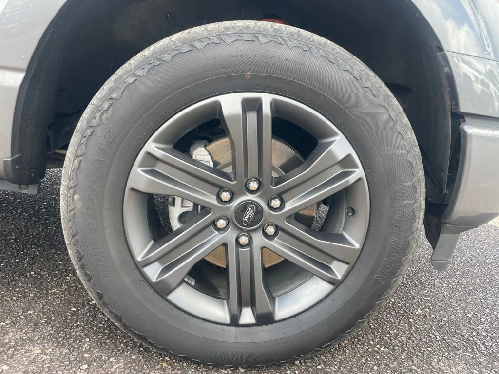Used 2023 Gray Metallic Ford XLT image 19