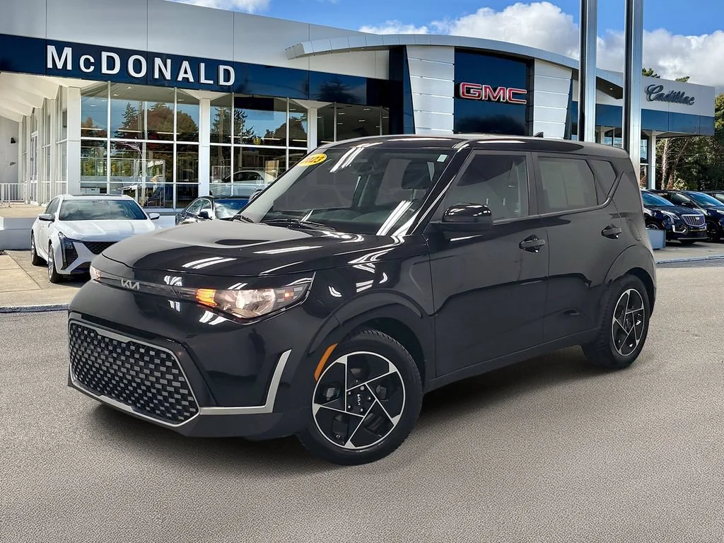 2023 Kia Soul 2.0L EX 6 IVT's photo