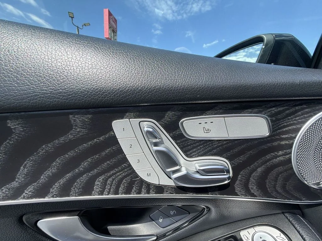 Used 2018 Black Mercedes-Benz GLC 300 image 18