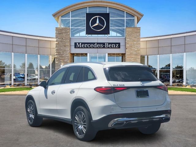 New 2026 Polar White Mercedes-Benz GLC 300 image 3