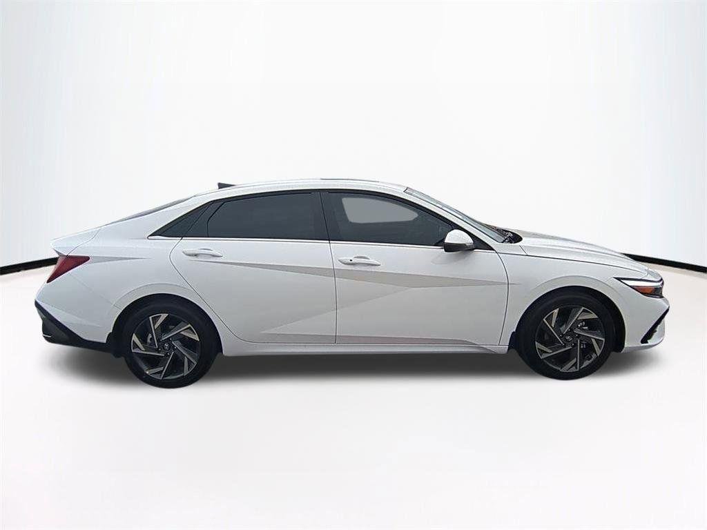 New 2026 White Hyundai Limited image 4