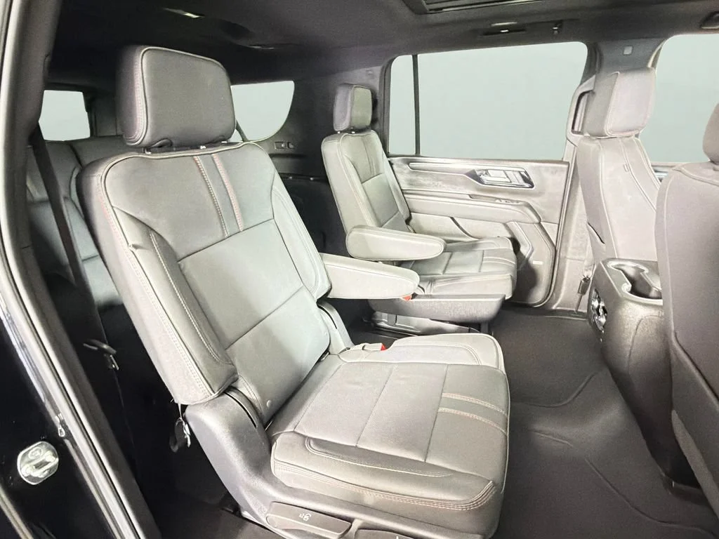 2025 Chevrolet Suburban RST - Photo 33