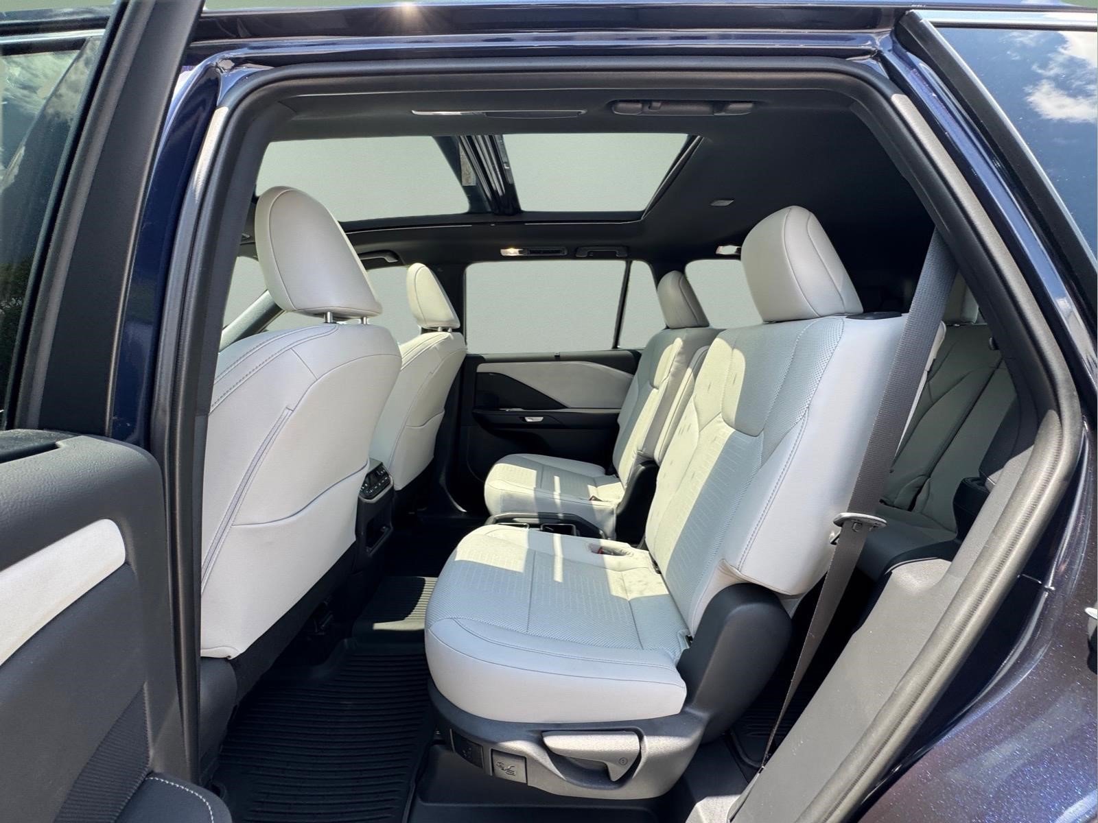 Used 2025 Mica Lexus TX 350 Premium image 14