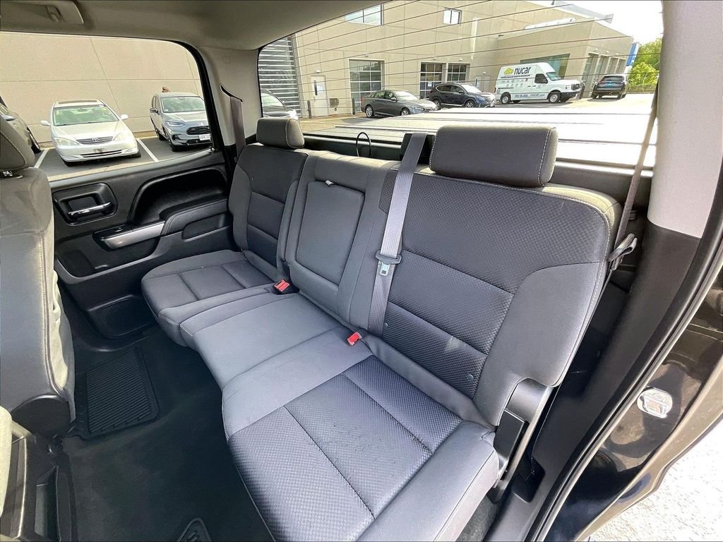 Used 2016 Black Chevrolet LT image 15