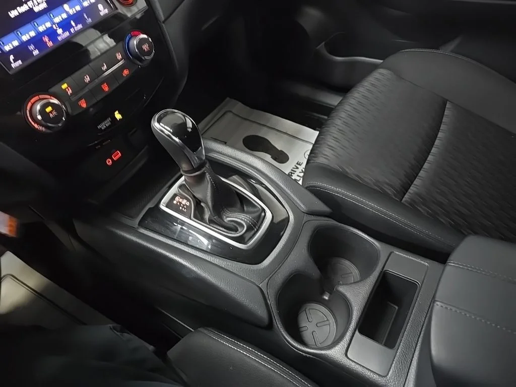 Used 2018 Gray Nissan S image 26