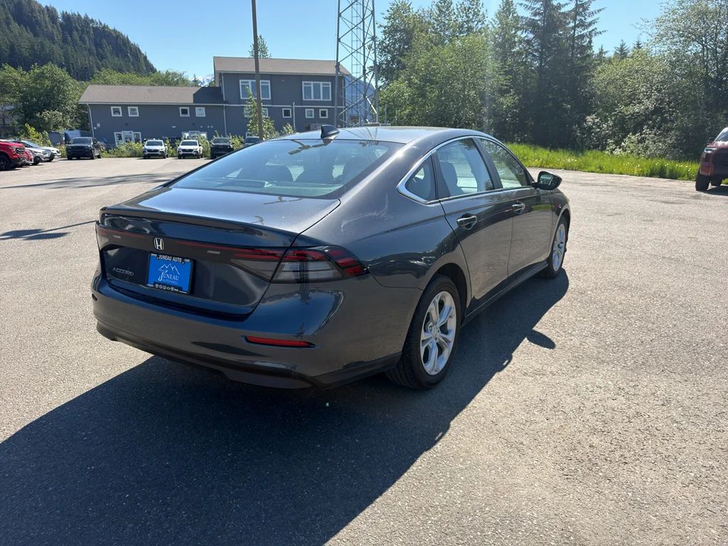 Used 2024 Solar Silver Metallic Honda LX image 2