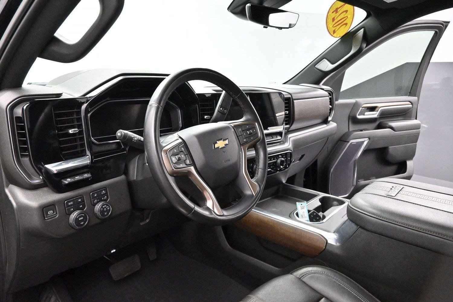 Used 2024 Black Chevrolet High Country image 16