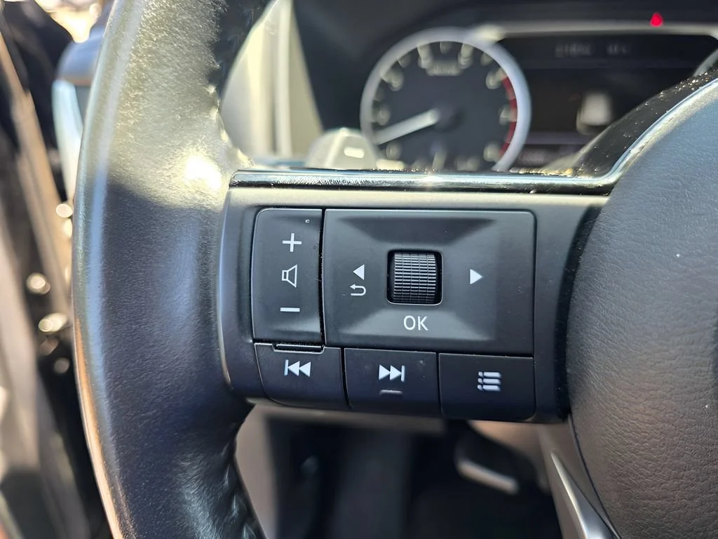Used 2023 Black Nissan SV Intelligent AWD image 22