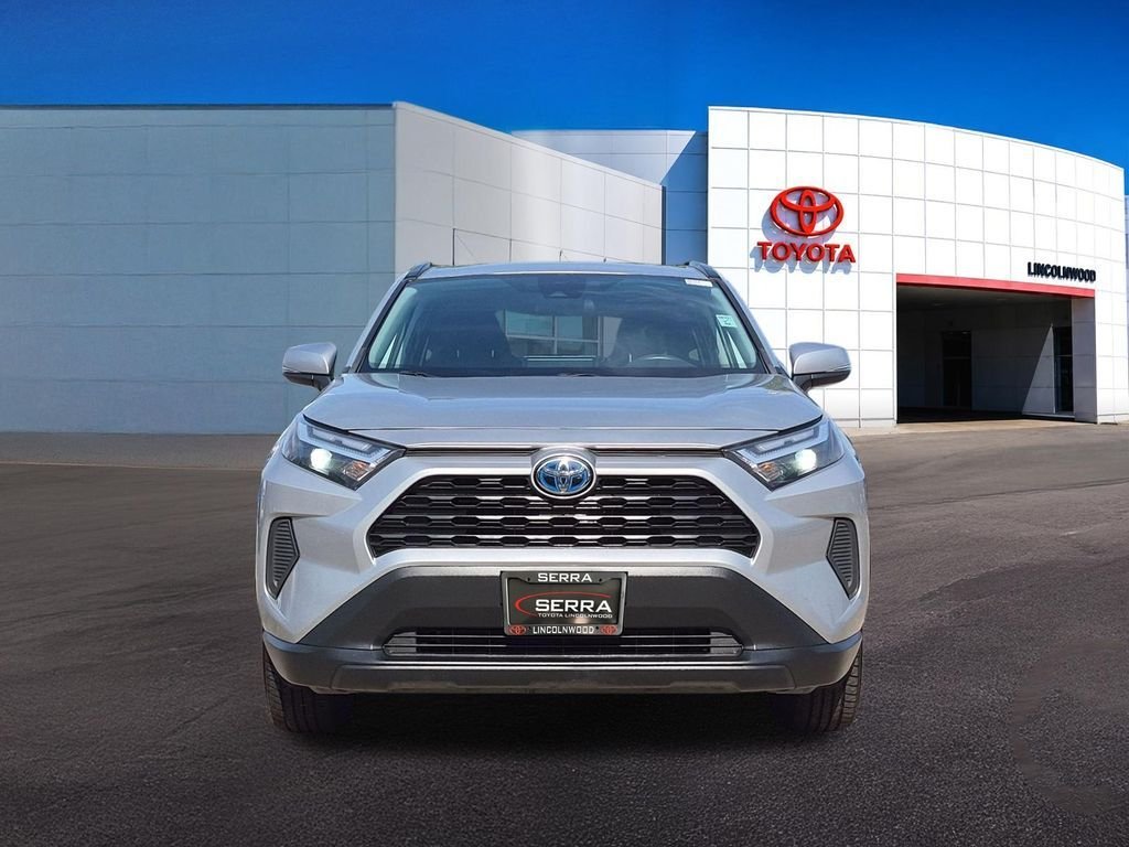 Used 2023 Silver Toyota XLE image 8