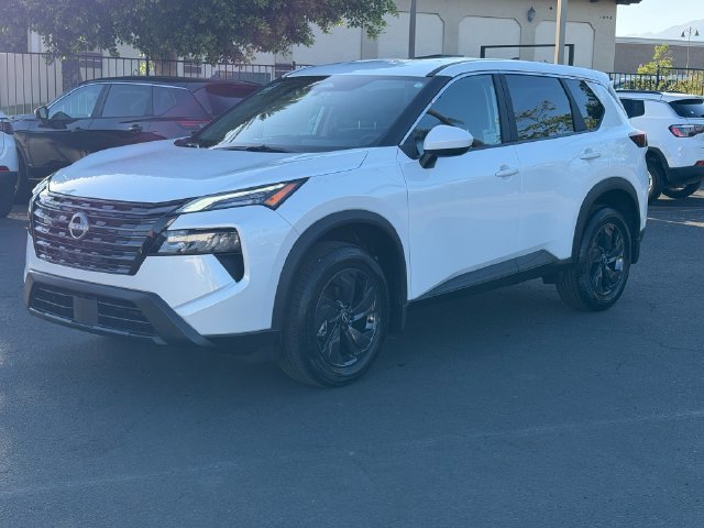 New 2026 Everest White Pearl TriCoat Nissan SV image 3