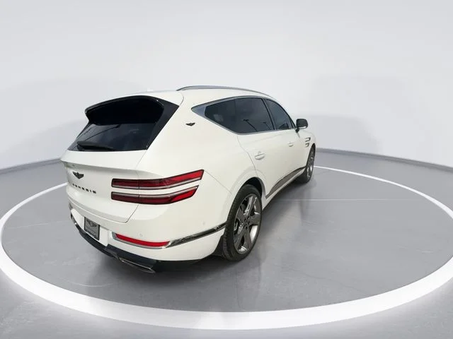 Used 2021 White Genesis 3.5T image 8