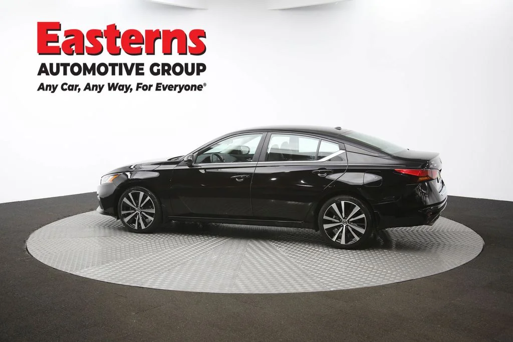 Used 2022 Black Nissan 2.5 SR image 58