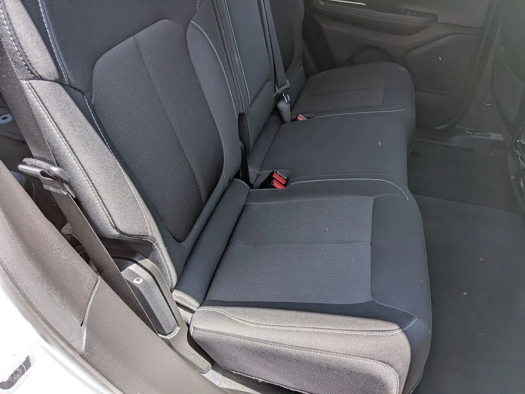 Used 2023 White Jeep Laredo image 22