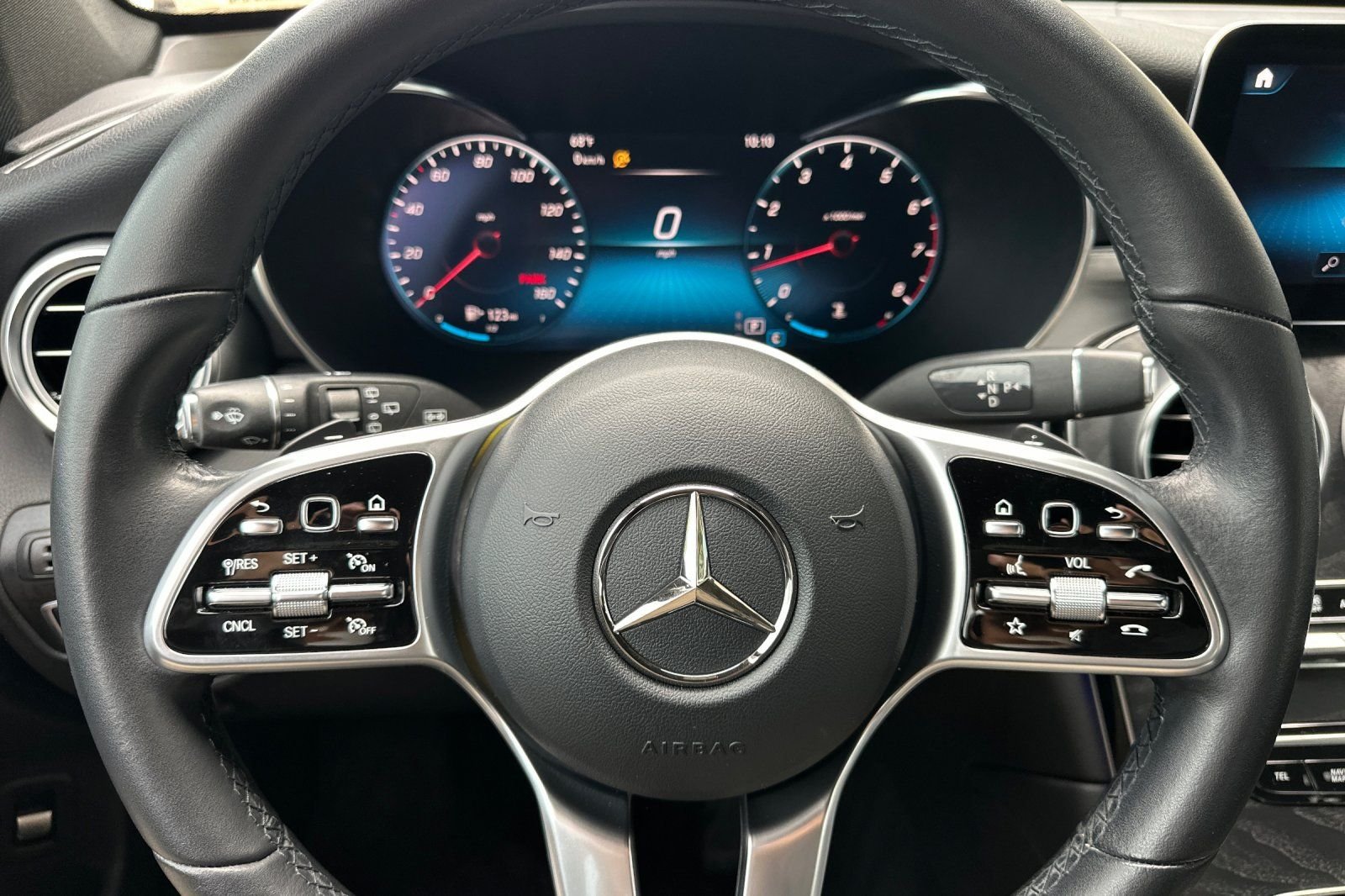 Used 2022 Black Mercedes-Benz GLC 300 image 22