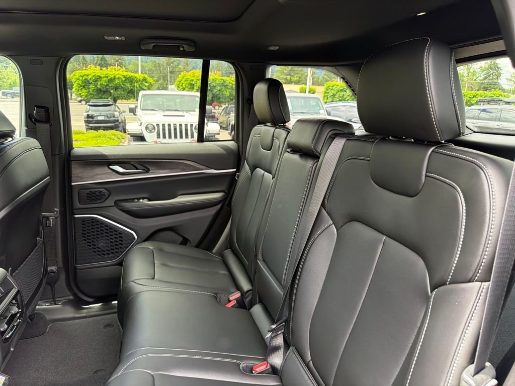 New 2026 Steel Blue Exterior Paint Jeep Limited image 30