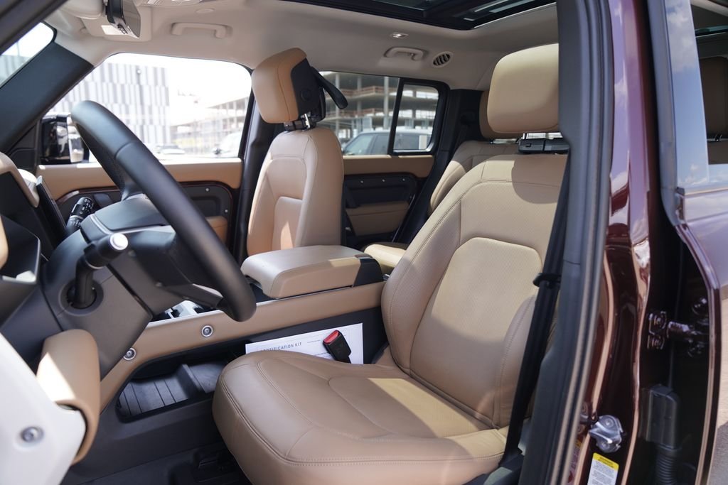Certified Used 2025 Red Land Rover X-Dynamic SE image 10