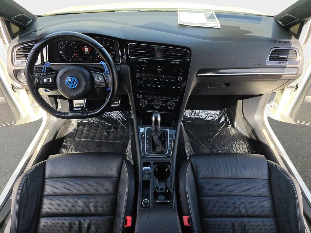Used 2019 White Volkswagen DCC & Navigation 4Motion image 10
