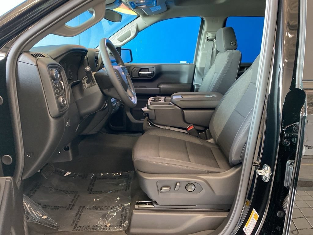 2026 Chevrolet Silverado 1500 Custom - Photo 9
