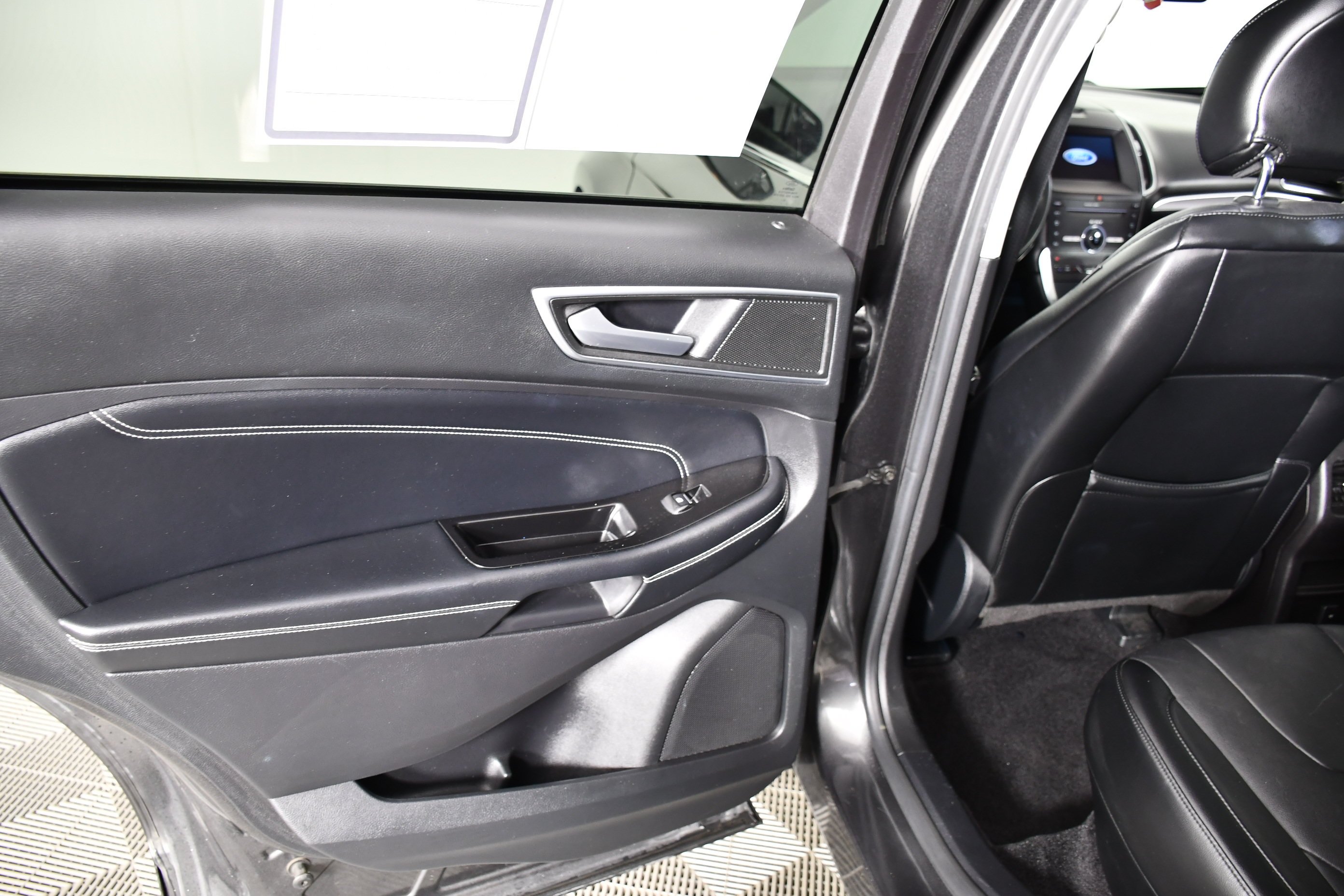 Used 2016 Magnetic Ford Titanium image 46