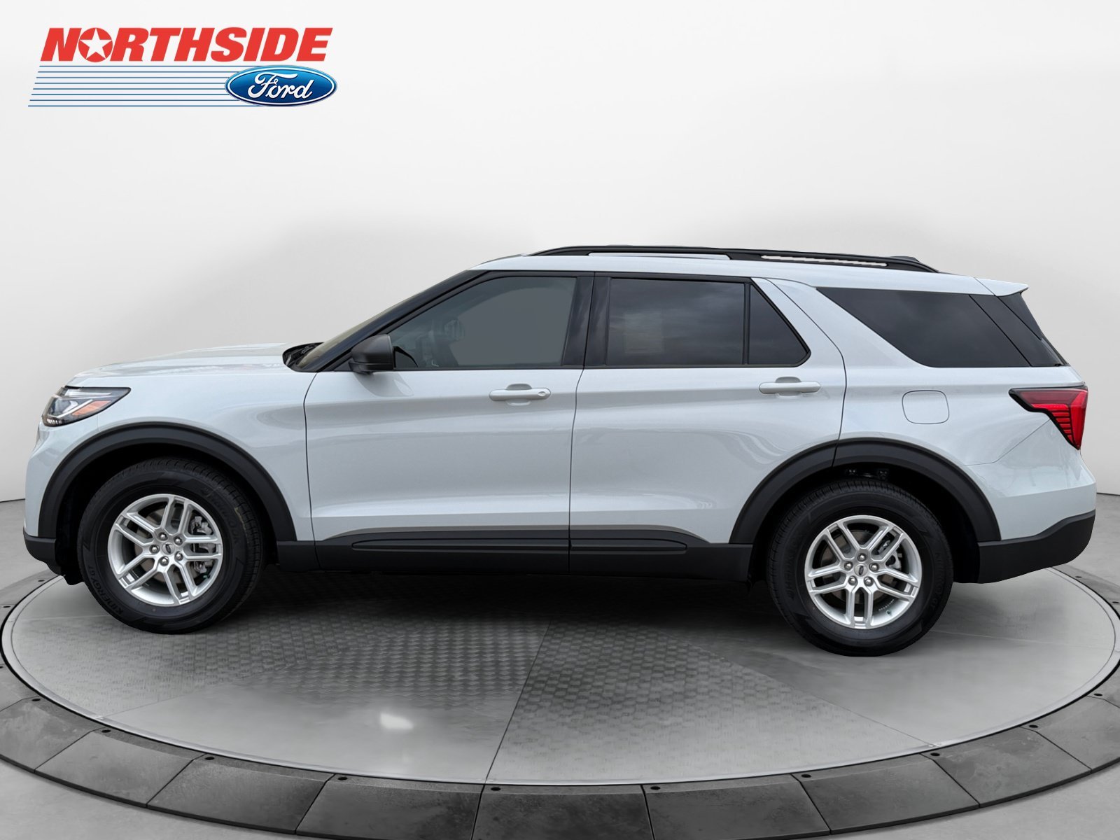New 2027 Avalanche Gray Ford Active image 4