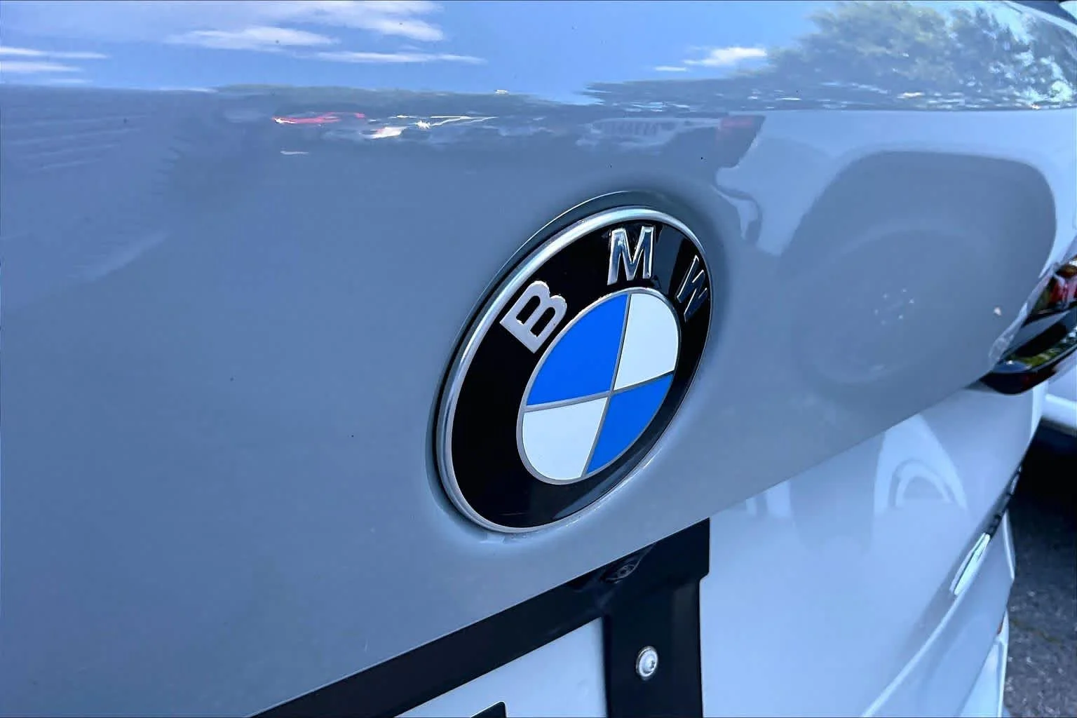 Used 2025 Brooklyn Grey Metallic BMW M60i image 30