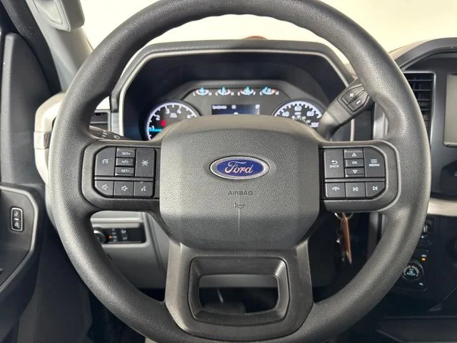 Certified Used 2021 Agate Black Metallic Ford XLT image 18
