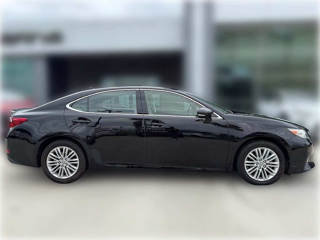 Used 2013 Obsidian Lexus Base image 7