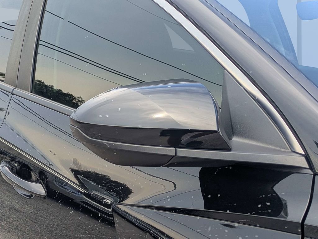 Used 2024 Black Hyundai SEL image 10