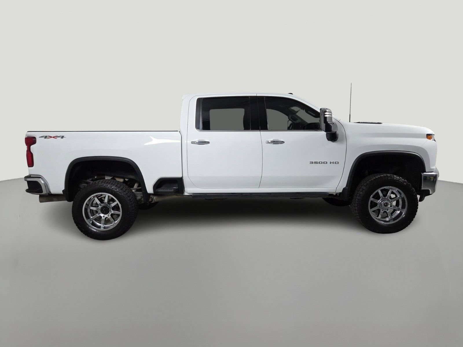 Used 2021 SUMMIT WHITE Chevrolet LTZ image 7