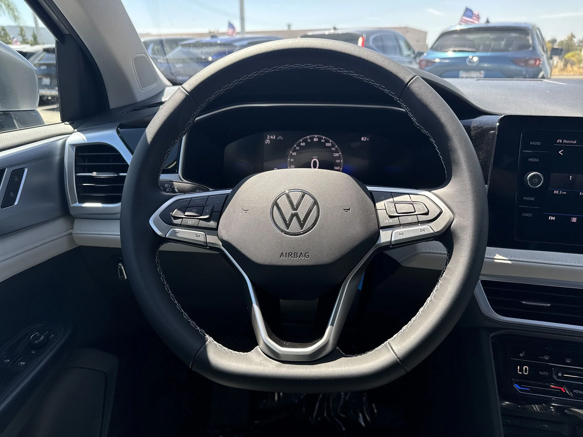 New 2026 Pyrite Silver Metallic Volkswagen SE image 18