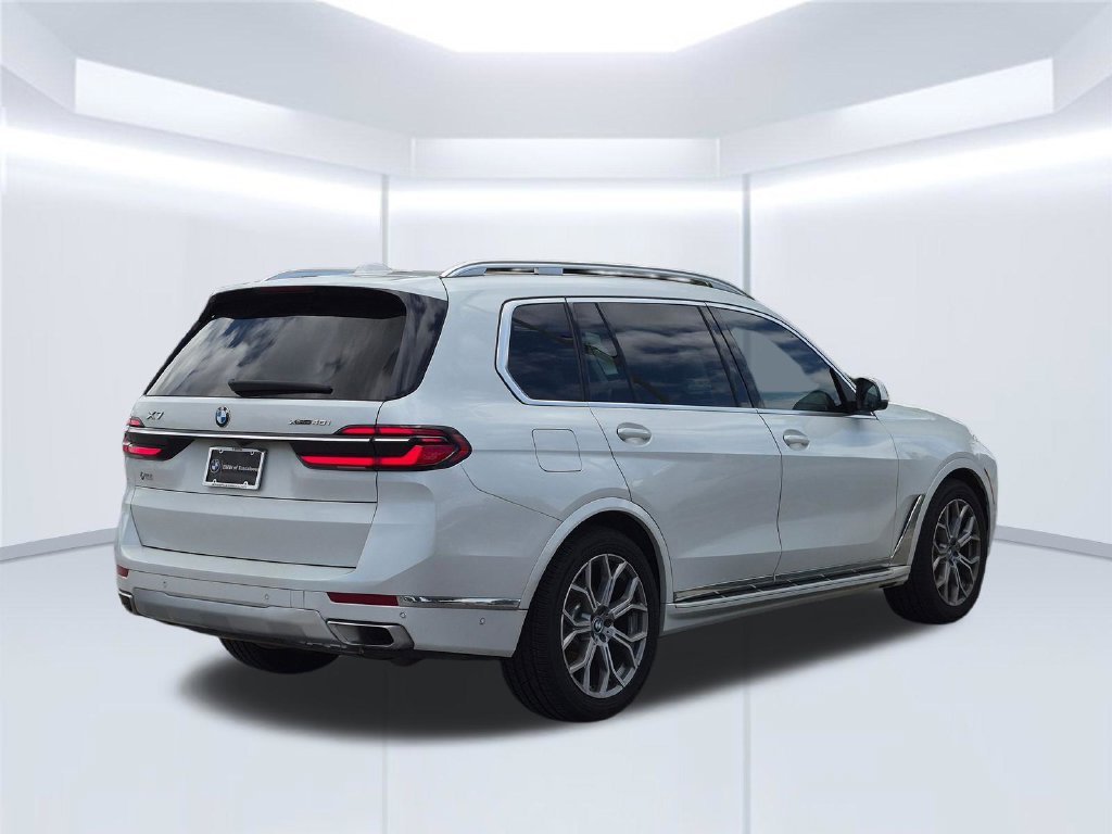 Used 2023 White BMW xDrive40i image 6