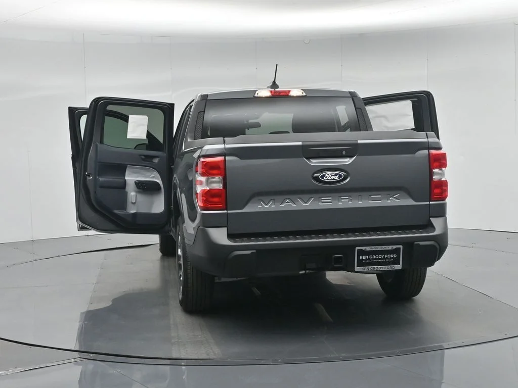 New 2026 Carbonized Gray Metallic Ford XLT image 52