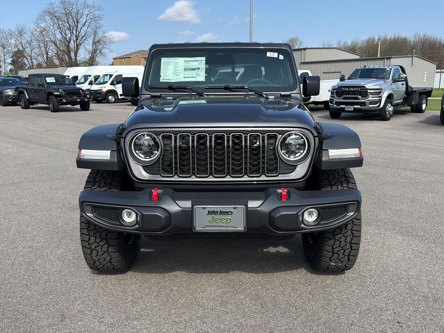 New 2026 Granite Crystal Metallic Clear-Coat Exterior Paint Jeep Rubicon image 13