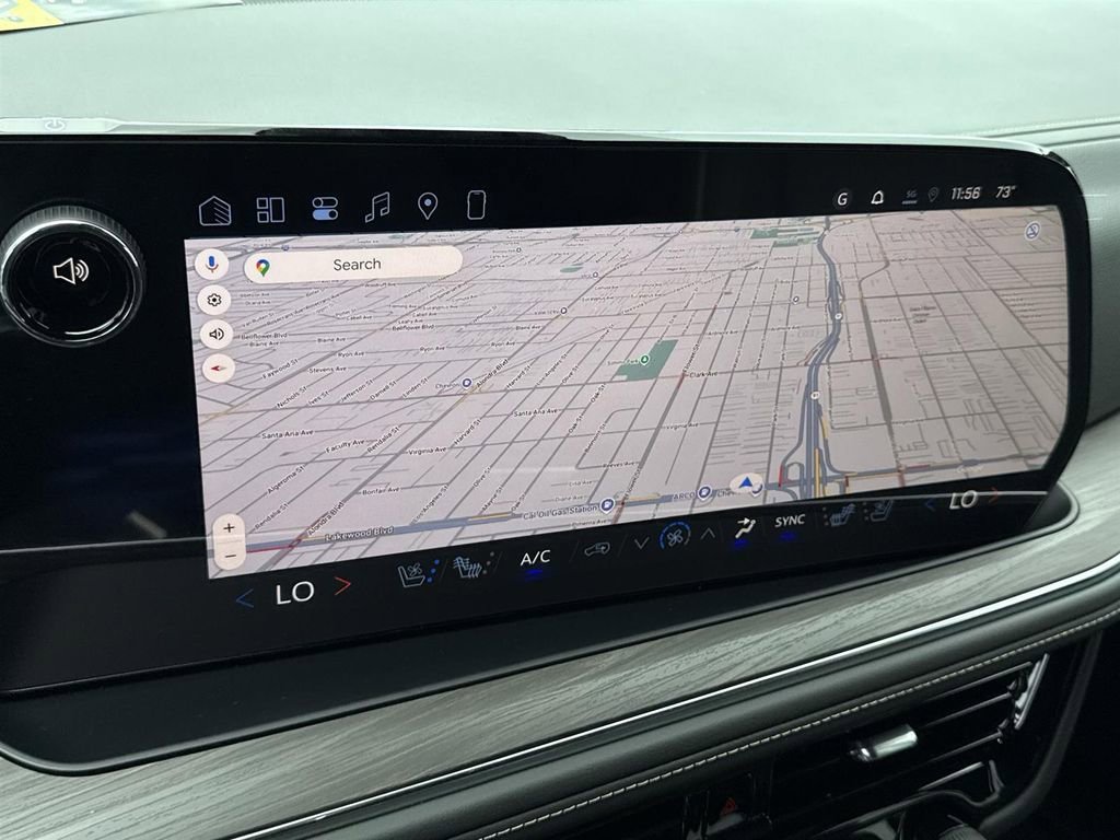 2026 Chevrolet Suburban Premier - Photo 13