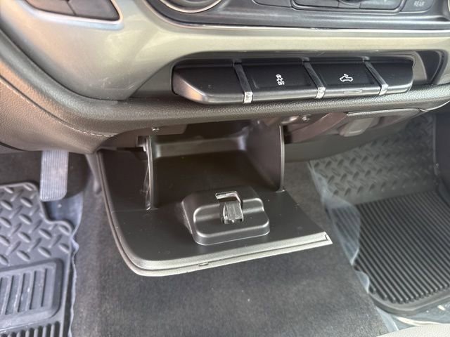 2018 Chevrolet Silverado 1500 LTZ - Photo 32