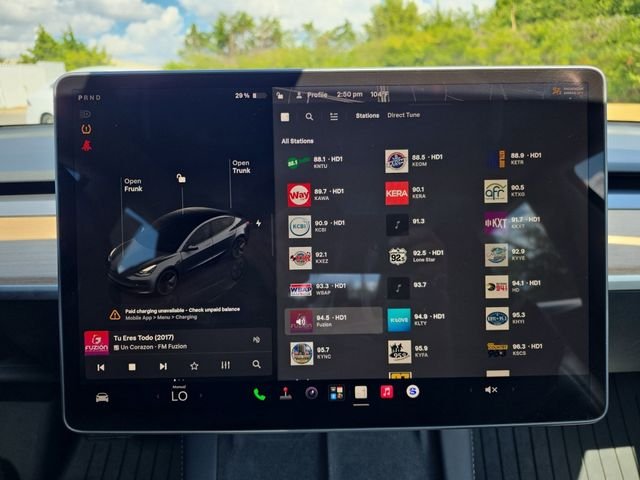 Used 2023  Tesla Base image 8