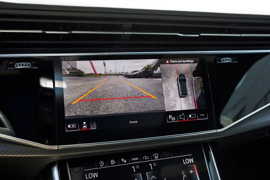 Used 2023  Audi 4.0T image 22