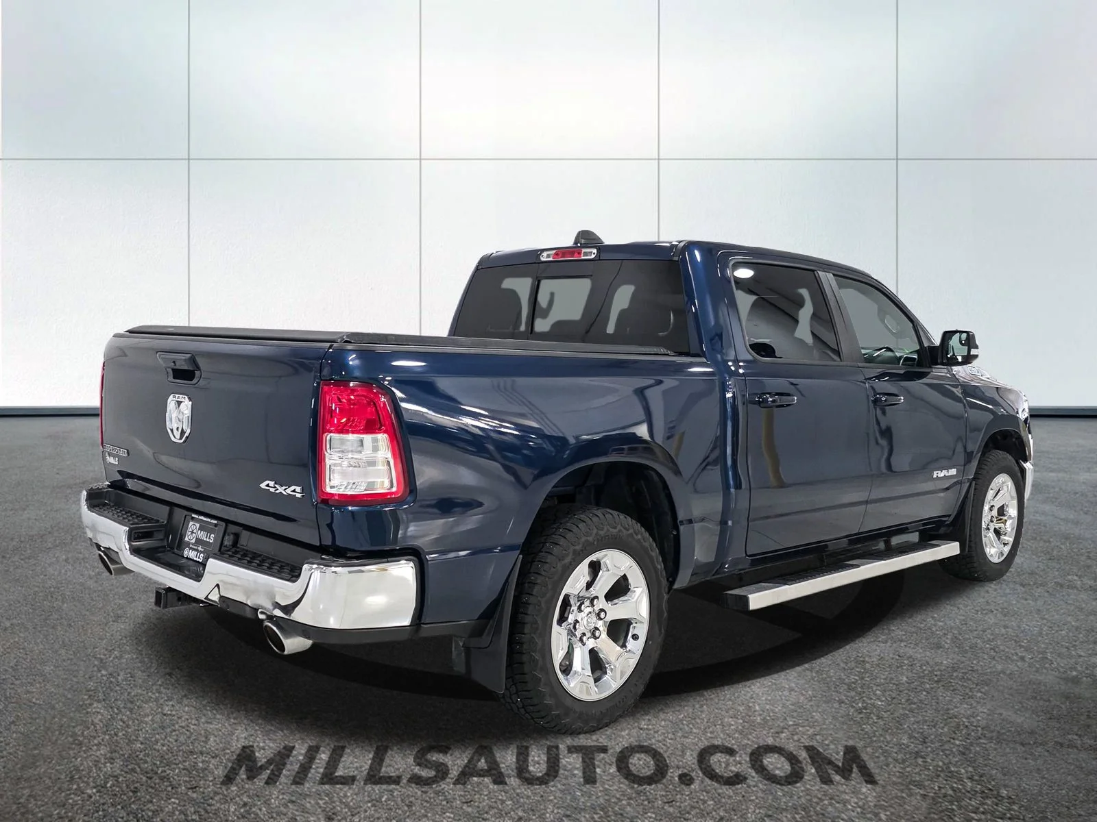 Used 2021 Blue Ram Big Horn/Lone Star image 8