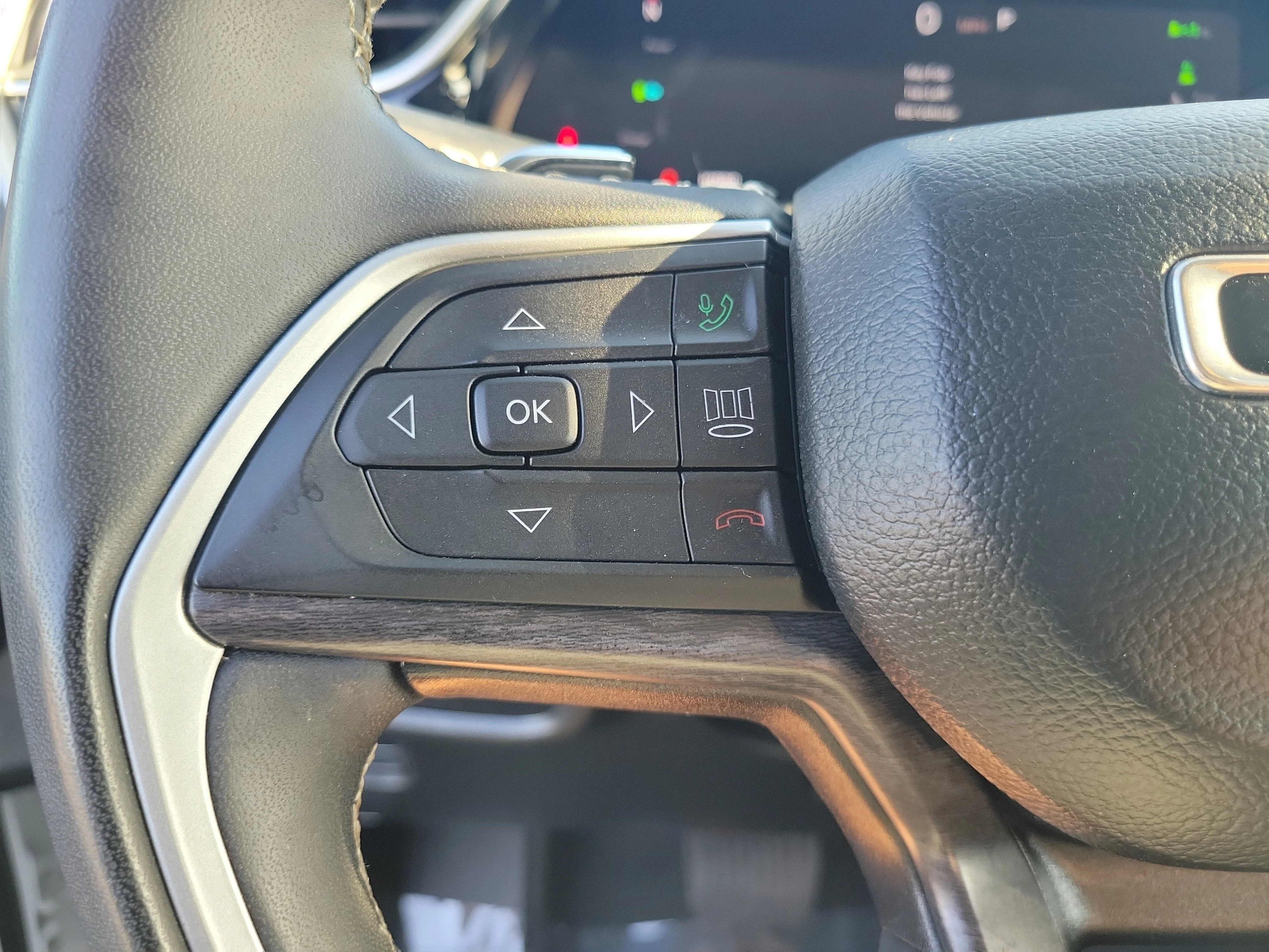 Certified Used 2022 White Jeep 4xe image 26
