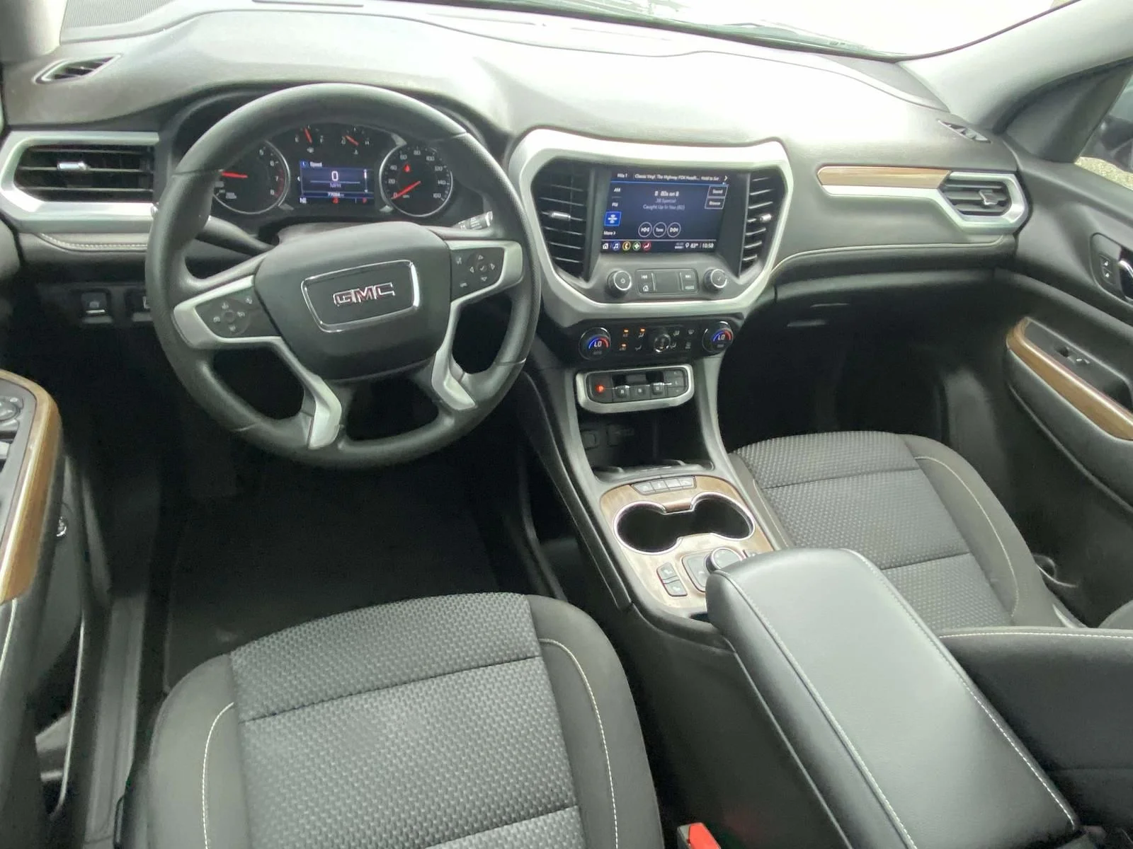 Used 2023 Silver GMC SLE image 12