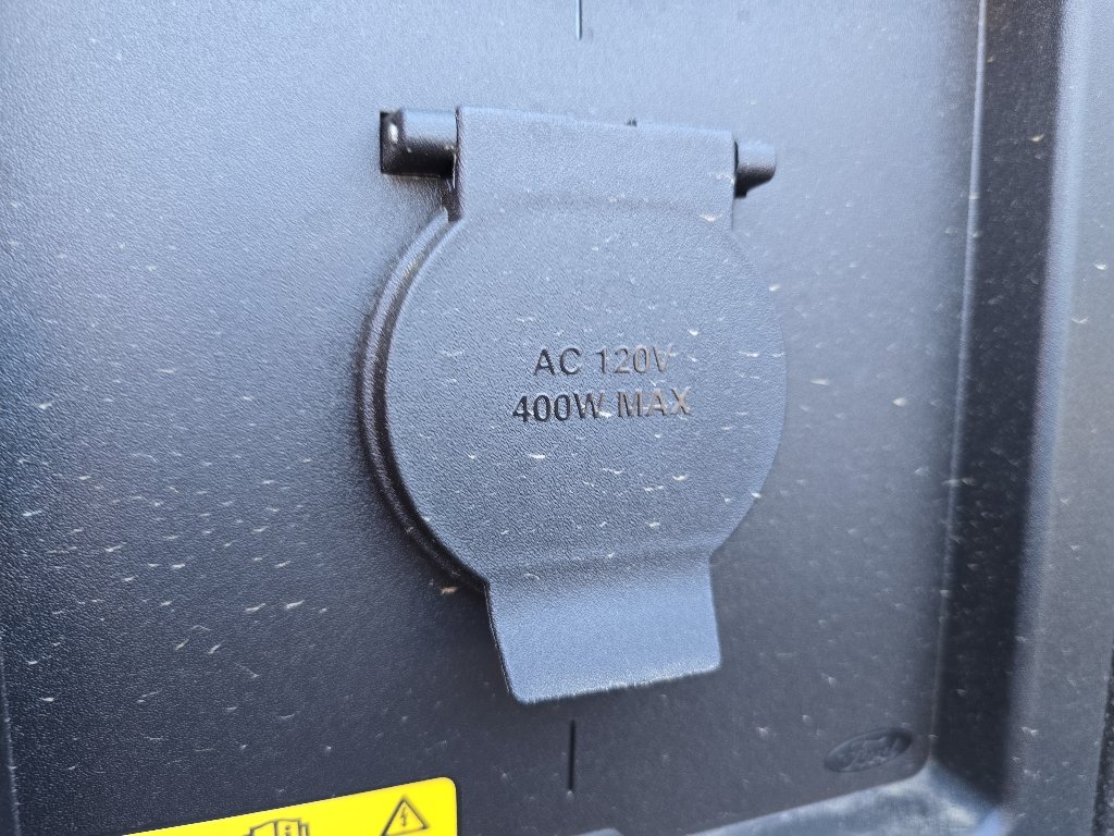 New 2026 Agate Black Metallic Ford XLT image 33