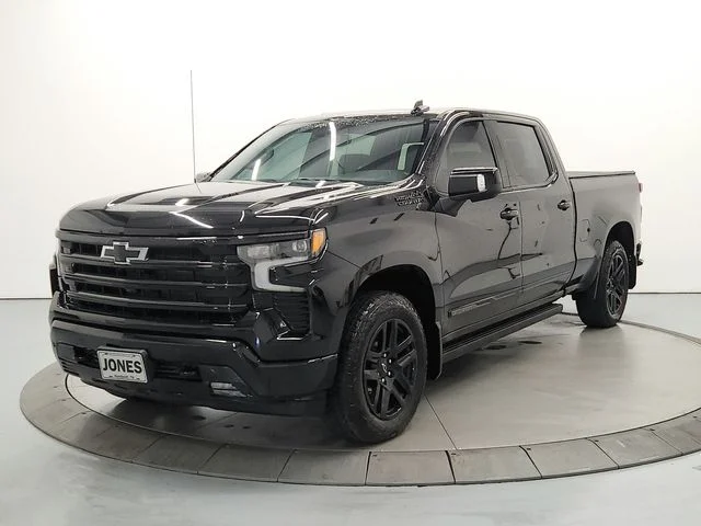 Used 2024 Black Chevrolet High Country image 3