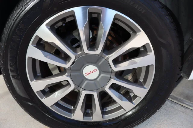 Used 2016 Summit White GMC Denali image 46