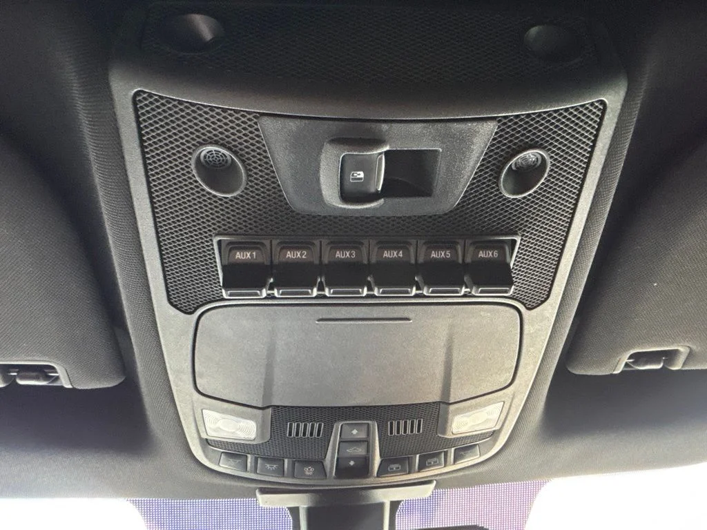Used 2017  Ford Raptor image 16