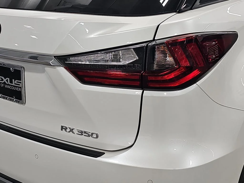 Used 2022 White Lexus 350 image 35