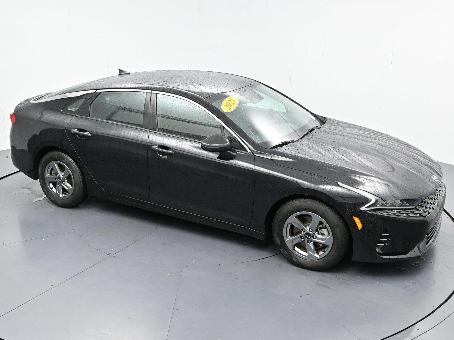 Used 2021 Ebony Black Kia LXS image 36